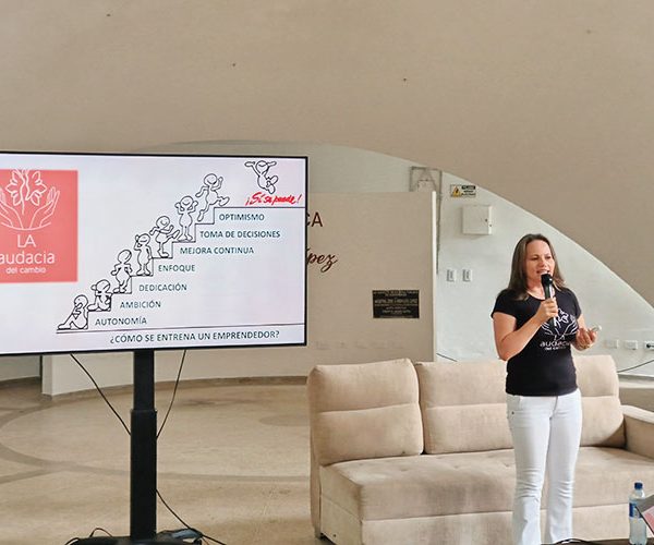 2025 06 14 Charla emprendimiento 600x500